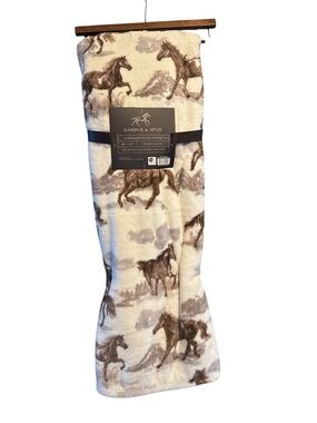 Brown Horse Print Plush Throw - Cream & Brown